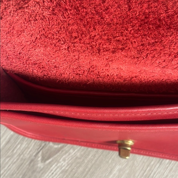 Vintage Coach Red Leather City Shoulder Bag - Picture 6 of 9